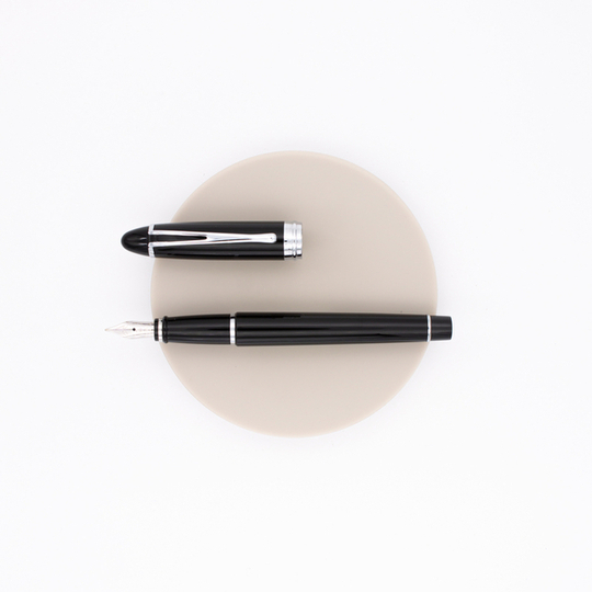 Aurora Ipsilon Deluxe Fountain Pen Black